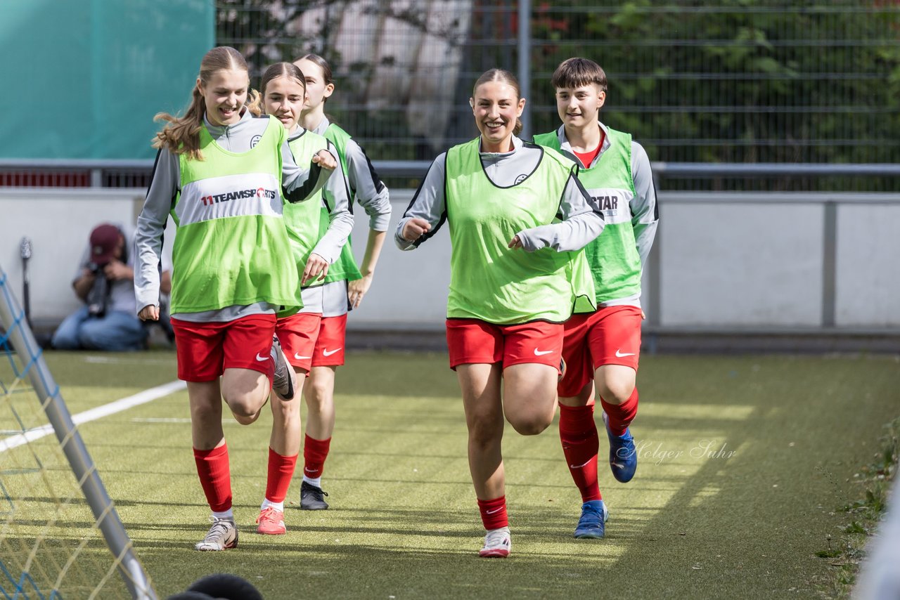 Bild 217 - wBJ Lotto Pokal Finale  Eimsbuetteler TV - Hamburger SV : Ergebnis: 0:3